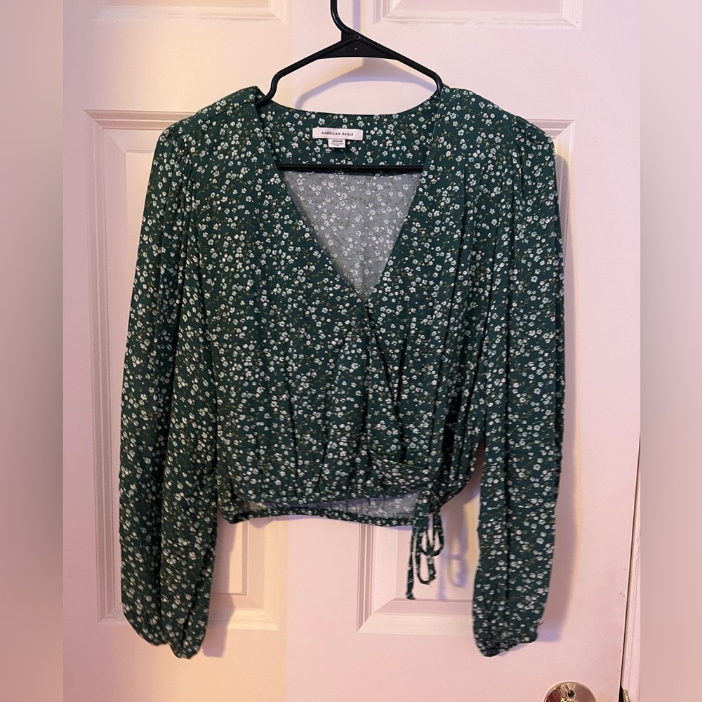 American Eagle long sleeve
